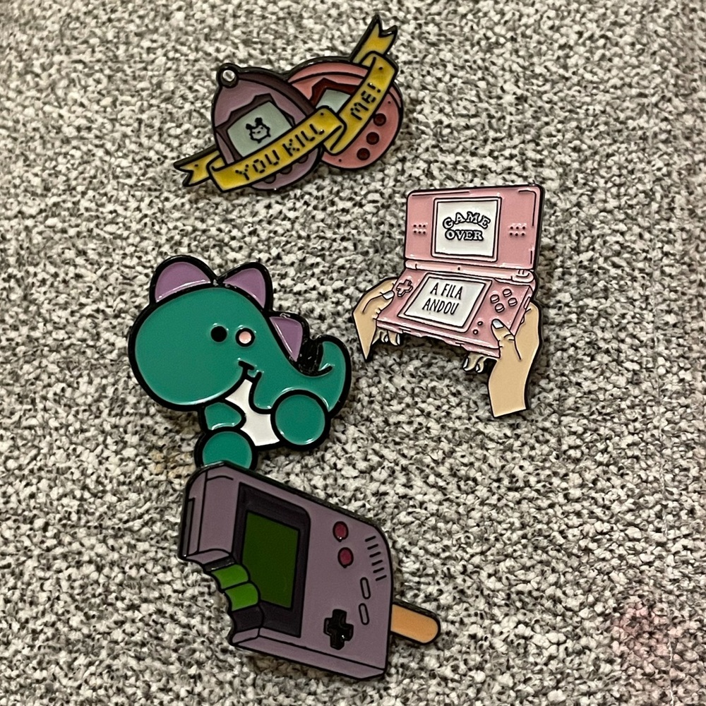 4pc Kawaii Pins